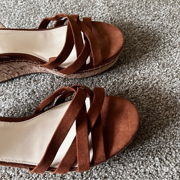 Liz Clairborne Brown Thatcher Open Toe Cork Wedge Sandals - Picture 3 of 10